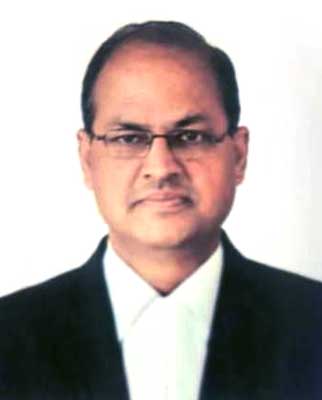 HON'BLE SHRI JUSTICE MILIND RAMESH PHADKE photo